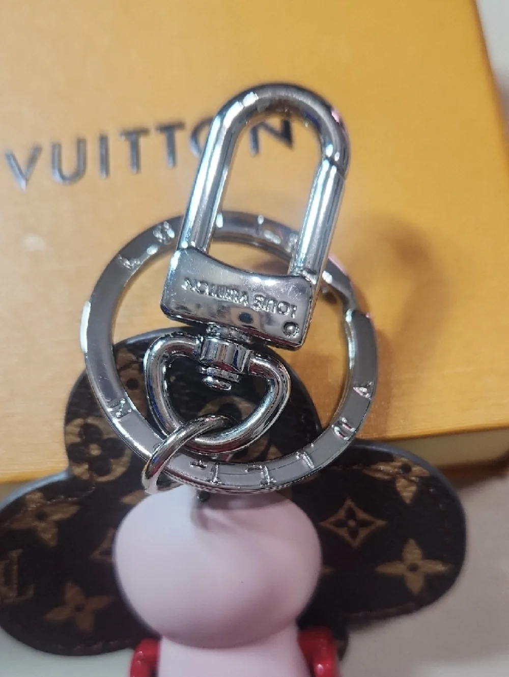 Louis Vuitton Brown Monogram Floral Pink Enamel Charm - Picture 3 of 9